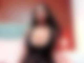 Live cam show with PinkCeleste - Mature on SquirtSoMuch