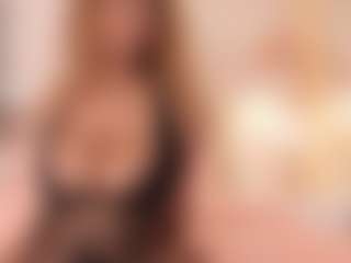 Live cam show with PinkCeleste - Black Middle Aged on TeamSkeetLive