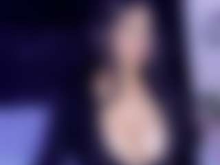 Live cam show with Dakota Steelee - Squirt Curvy on hotwifechat.live