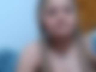 Live cam show with ScarlettHudsson - Blowjob on Camsoda