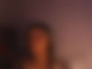 Live cam show with ScarlettHudsson - Striptease on studioflirtlive.com