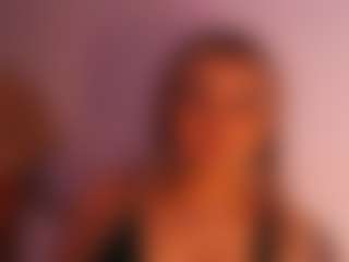 Live cam show with ScarlettHudsson - Striptease on sexytreat.net
