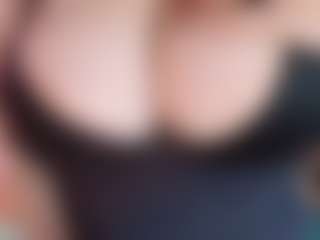 Live cam show with Zalymature - Lesbian on Latina Girls