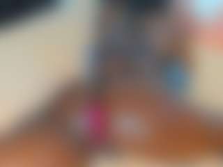 Live cam show with freaky_girl - Asshole on livesuperchat.net