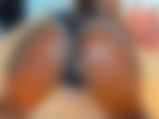 Live cam show with freaky_girl - Ebony Lush on LiveSexCams6
