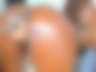 Live cam show with freaky_girl - Spank Black on Soda Cam