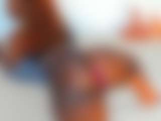 Live cam show with freaky_girl - Kisses on Dolls Live