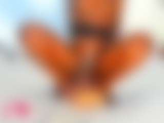 Live cam show with freaky_girl - Ebony Shaved Pussy on makecum.org
