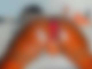 Spettacolo in cam dal vivo con freaky_girl - Petite su Camsoda