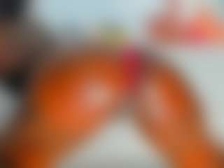 Live cam show with freaky_girl - Asshole Ebony on CSO-WL