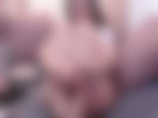 Lesliee22's Live Sex Cam Show