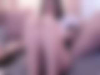 Live cam show with Lesliee22 - Dirty on Camsoda