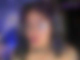 Live cam show with Violeta - Smoking on AdultVida.com