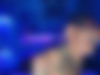 Live cam show with Ari The Don - Tiny on CamClone