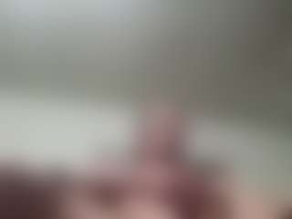hunglow's Live Sex Cam Show
