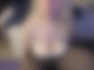 Live cam show with AmandaBB - Blue Eyes on Cam Slut