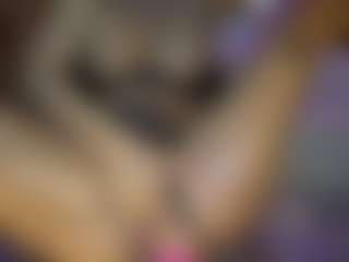 AnnesWhite's Live Sex Cam Show
