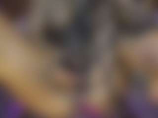 AnnesWhite MILF webcam performer live streaming