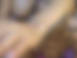 Live cam show with AnnesWhite - Sexcam on AdultVida.com