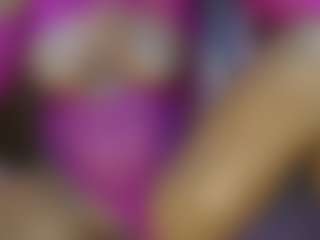 Live cam show with AnnesWhite - Green Eyes on Uber Horny