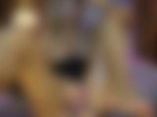 Live cam show with AnnesWhite - Blonde Hair MILF on liverealitysex.com