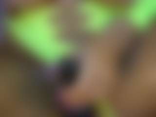 Live cam show with AnnesWhite - Tattoos Blonde Hair on TastyBlacksLive