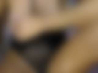 AnnesWhite's Live Sex Cam Show
