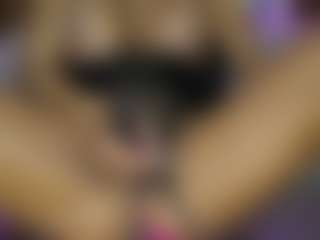 AnnesWhite's Live Sex Cam Show