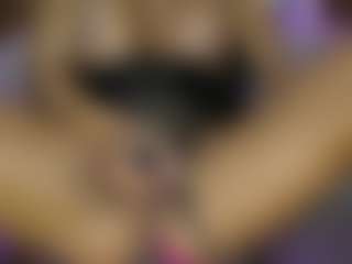 AnnesWhite's Live Sex Cam Show