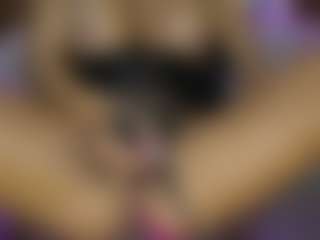 AnnesWhite's Live Sex Cam Show