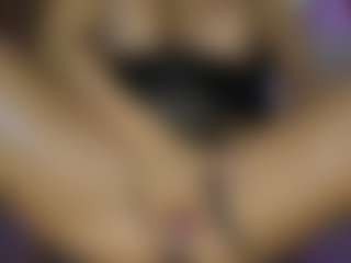AnnesWhite's Live Sex Cam Show
