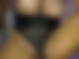 AnnesWhite's Live Sex Cam Show