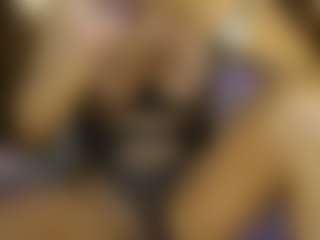 AnnesWhite's Live Sex Cam Show