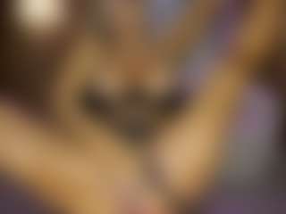 AnnesWhite's Live Sex Cam Show
