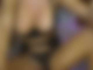 AnnesWhite's Live Sex Cam Show