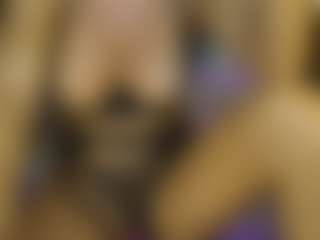 AnnesWhite's Live Sex Cam Show