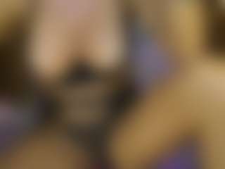 AnnesWhite's Live Sex Cam Show