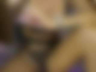 AnnesWhite's Live Sex Cam Show
