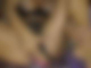AnnesWhite's Live Sex Cam Show