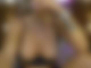 AnnesWhite's Live Sex Cam Show