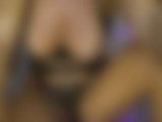 AnnesWhite's Live Sex Cam Show