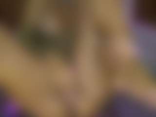 Live cam show with AnnesWhite - HD MILF on Uber Horny