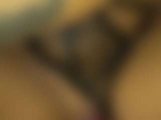 Live cam show with AnnesWhite - Blonde Hair MILF on Streamer API