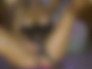 Live cam show with AnnesWhite - Green Eyes on Cam Slut