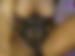 AnnesWhite's Live Sex Cam Show