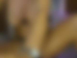 AnnesWhite's Live Sex Cam Show