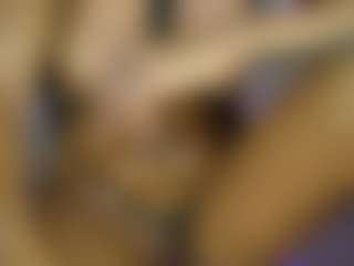 AnnesWhite's Live Sex Cam Show