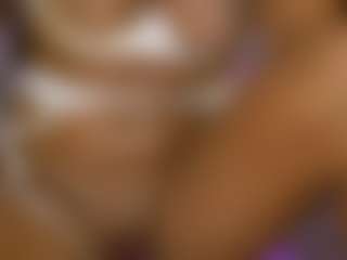 AnnesWhite's Live Sex Cam Show