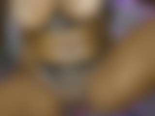AnnesWhite's Live Sex Cam Show