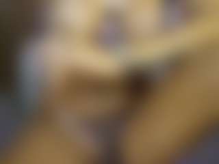 Live cam show with AnnesWhite - Green Eyes on StripNow